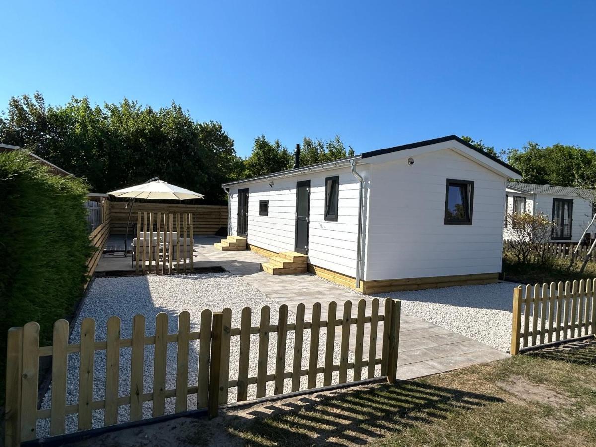 Breezy Beach Chalet Петен Екстериор снимка