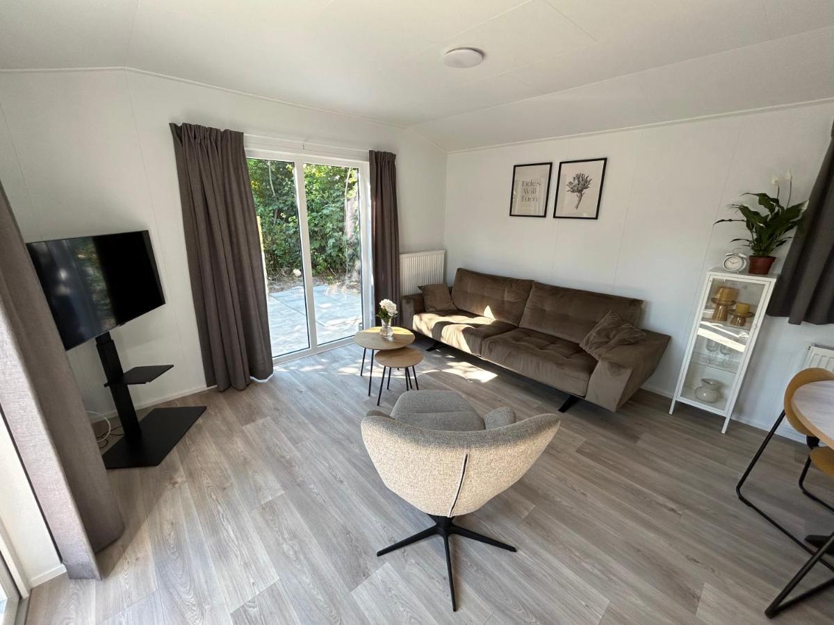 Breezy Beach Chalet Петен Екстериор снимка