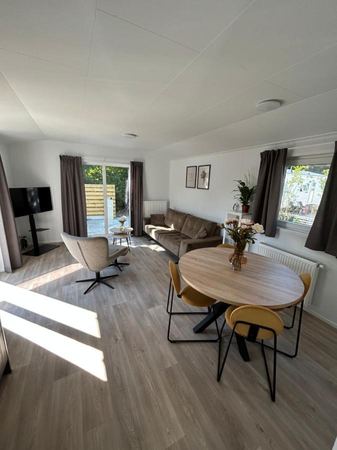 Breezy Beach Chalet Петен Екстериор снимка